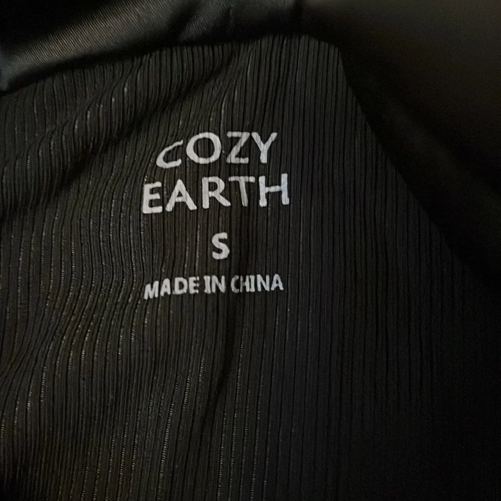 Cozy Earth Ribbed Hoodie - Picture 6 of 7